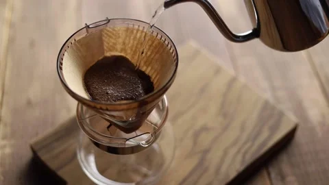 Coffee dripping Vídeos de archivo 153691879