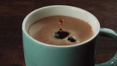 Coffee Drop in Mug: Super Slow-Mo 1000fps 스톡 동영상 251872219