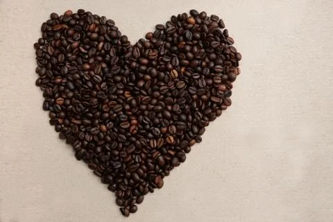 Coffee grains in the shape of a heart Foto stock