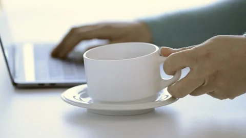 Coffee is his fuel Vidéo 97869274