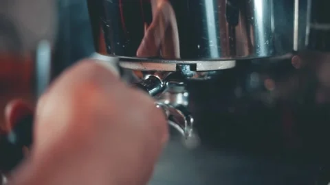 Coffee machine, barista preparing coffee in cafe. The process of roasting  库存影片 162877434