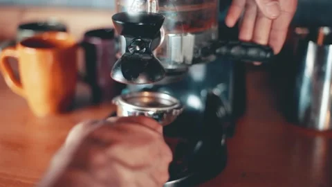Coffee machine, barista preparing coffee in cafe. The process of roasting  库存影片 162878649