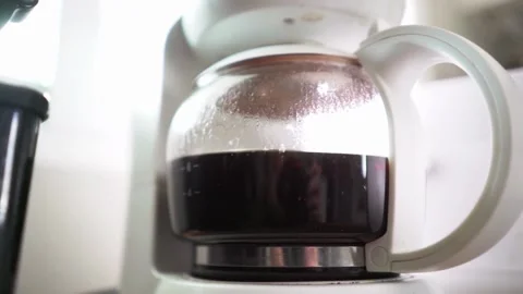 Coffee machine preparation convenient drink automatic filtration on footage Video stock 336585332