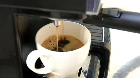 Coffee from machine with a small cup 스톡 동영상 72916751
