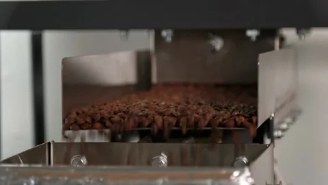 Coffee packaging weighing machine - production Stockbeeldmateriaal 201304446