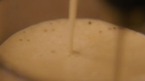 Coffee Pouring 動画素材 285034088