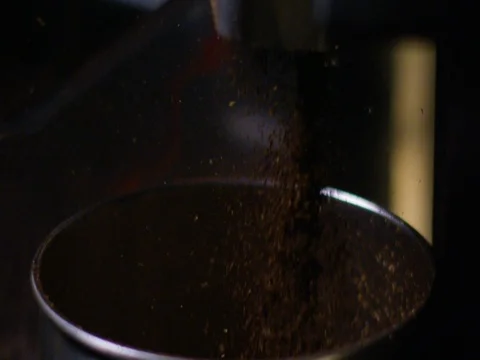 Coffee powder falling into the metallic container 스톡 동영상 83185790