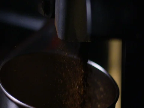 Coffee powder falling into the metallic container 스톡 동영상 83303887
