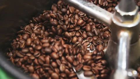 Coffee roasting process Stock-Footage 154329111