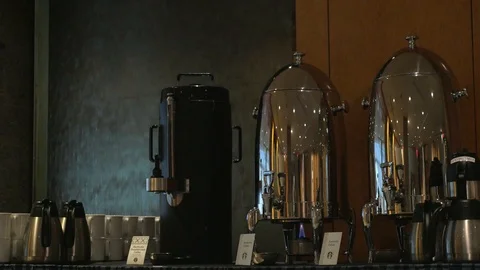 Coffee table set up in 5 star hotel. Running water at background. Видео 92753351