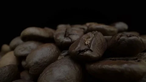 CoffeeRoasted coffee beans background, close up Stockbeeldmateriaal 158313220