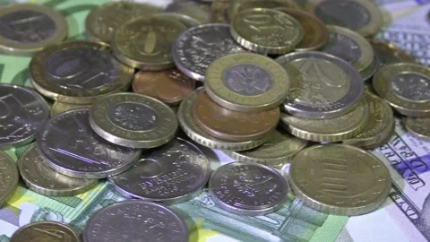  coins spinning Stock Footage 133427933