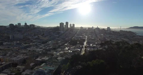 Coit Tower blocks the sun Video stock 61812433