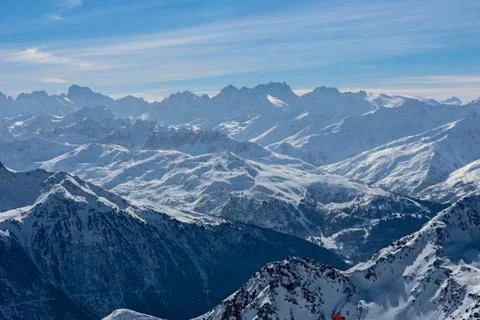 Col de thorens peclet val thorens valley view sun snowy mountain landscape Fr Stock Photos