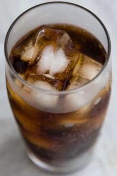 Cola with ice cubes Foto stock