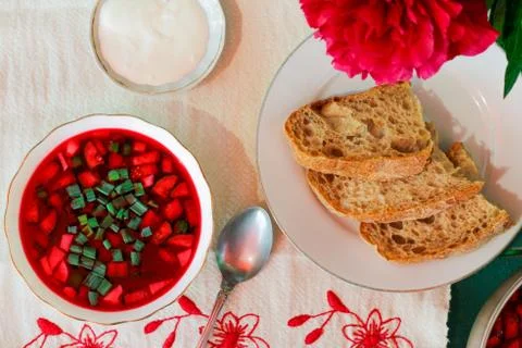 Cold borscht on hot days. beetroot soup 스톡 사진