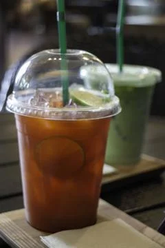 Cold brew tea or black tea with lemon Stock-Fotos