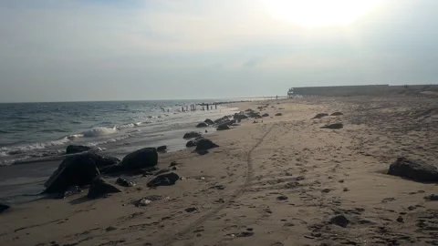 Cold Early winter day at a Hamptons Beach in Long Island New York 2023 Stock-Footage 254824607