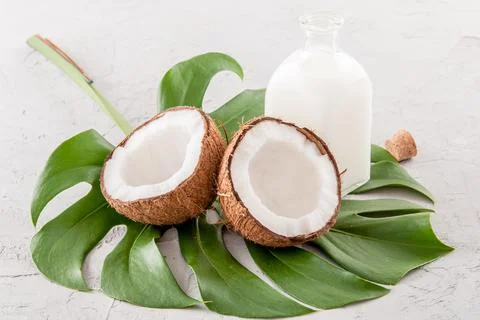 Cold-pressed coconut oil Stock Photos