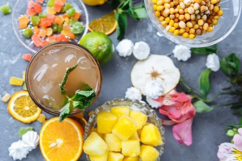 Cold refreshing pineapple cocktail with lime and mint for a hot summer day on 스톡 사진