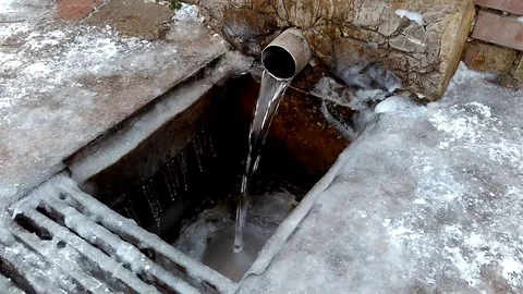 Cold spring water 스톡 동영상 85397353