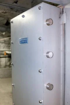 Cold war bunker  interior vault style door Foto stock