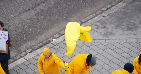 Coldiretti activists popping balloons at protest Stock Footage 328634297