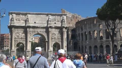Coliseum and Arch of Constantine Video stock 12352942