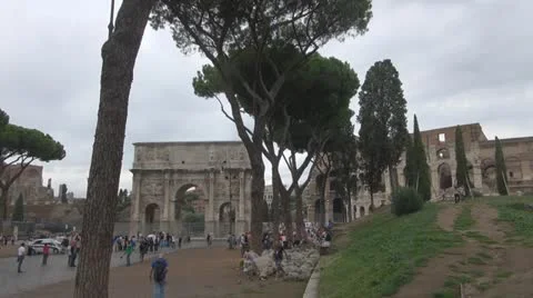 Coliseum and Arch of Constantine Video stock 12420146