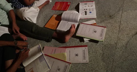 Collage Students Hand with Books 库存影片 339055428