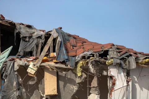 Collapsed concrete building Stock Photos