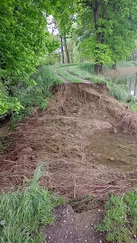 Collapsed embankment Video stock 307100248