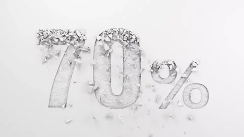 Collapsing wall and revealing discount number 10% to 90% off sale. Vídeo Stock 291676451