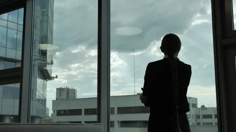 Colleague support in the office Видео 108428593