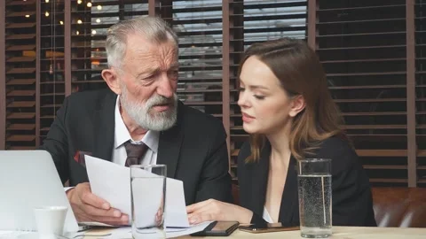 Colleagues talking at seminar Stock Footage 117840725