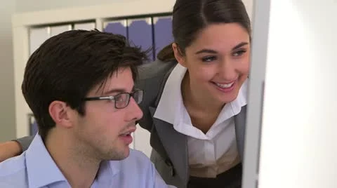 Colleagues working together Stock-Footage 21377152