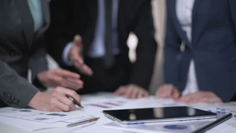 Colleagues working together at office, report presentation, team cooperation 스톡 동영상 83501975