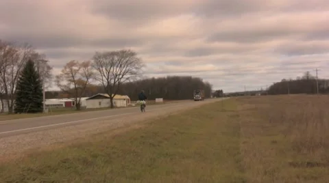 Collecting Cans Video stock 1016371