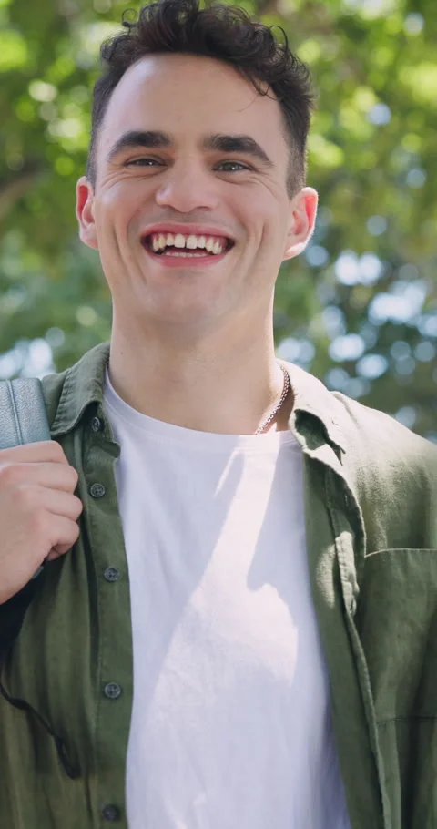 College, face or man in park with laugh, knowledge or positive attitude in study Vídeos de archivo 341383827