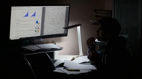 College Student Getting An Idea While Studying Late At Night Stock-Footage 86772808