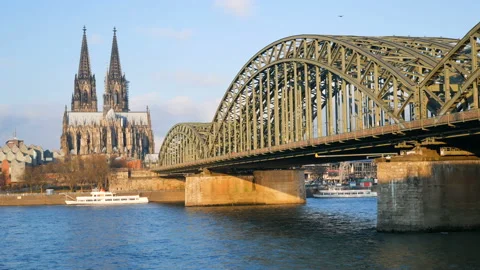Cologne Cathedral in Germany against the background of the bridge and the river 스톡 동영상 86636042