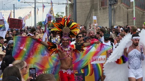 Cologne CSD Pride Parade Costumed Dancers And Angel Wings 2026 Vidéo 341286030