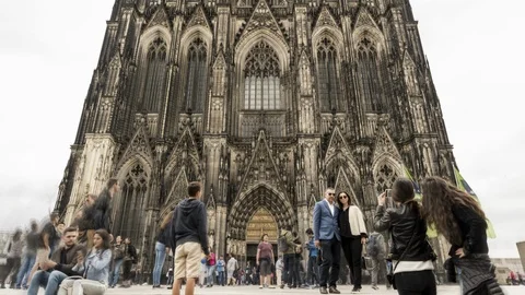 COLOGNE, GERMANY, JULY 2, 2017: Timelapse of Cologne Cathedral facade, tilt up. Stock Footage 116043808
