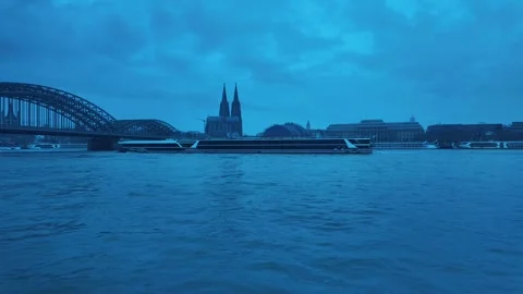 Cologne / Rhine River Timelapse Vídeos de archivo 256570886