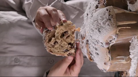 Colomba with chocolate. Easter Italian cake with almonds and chocolate in the Video stock 231862340