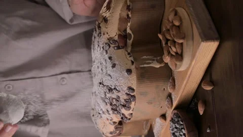 Colomba with chocolate. Easter Italian cake with almonds and chocolate in the Video stock 233621230