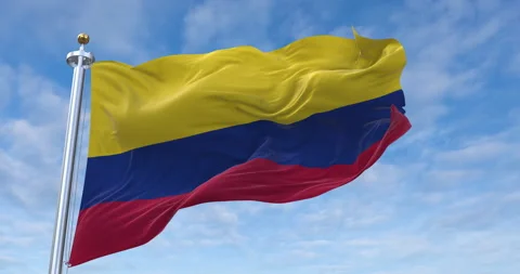 Colombia flag with flagpole waving in rolling clouds looping, 4K (Perfect Loop) 库存影片 278631591