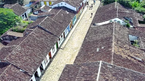 Colonial architecture and tiled roofs in Paraty, Rio de Janeiro. Video stock 314531152