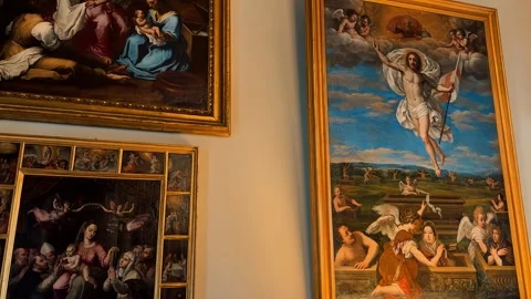 Colonna Gallery Drawings 14 動画素材 336007402