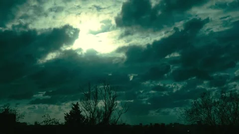 COLONNA SUNSET OVER ROOFTOPS TIMELAPSE 4.2 库存影片 151113744